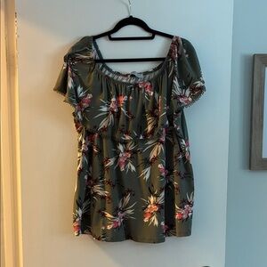Suzy Shier Green Floral Ruffle Blouse